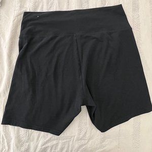 Aerie black bike shorts